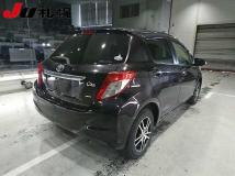2013 Toyota Vitz