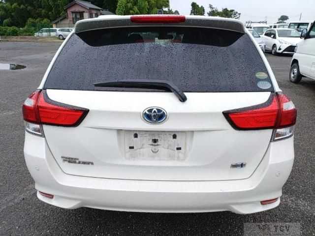 2016 Toyota Corolla Fielder