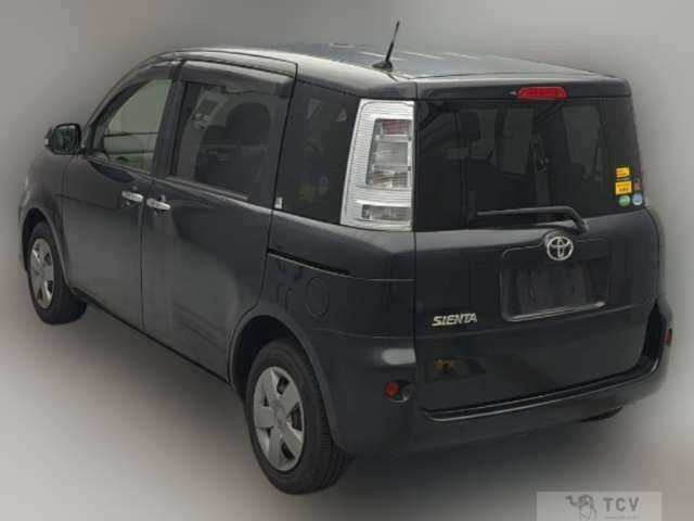 2013 Toyota Sienta