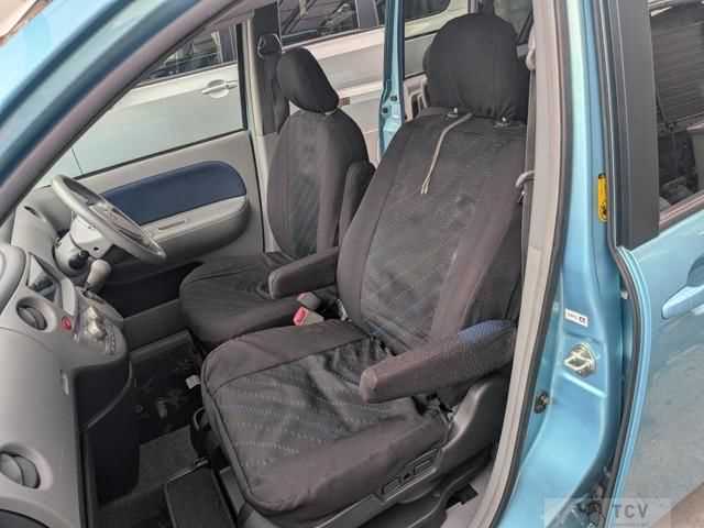 2004 Toyota Sienta