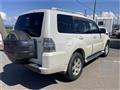 2011 Mitsubishi Pajero