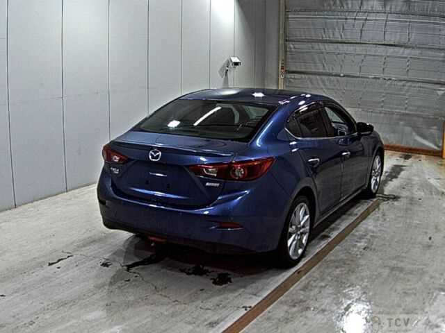 2017 Mazda Axela