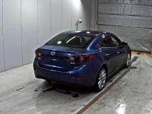 2017 Mazda Axela