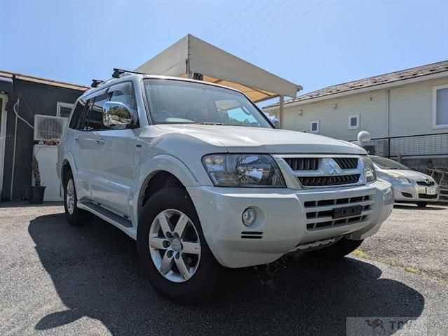 2005 Mitsubishi Pajero