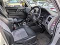 2005 Mitsubishi Pajero