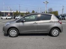 2017 Toyota Vitz