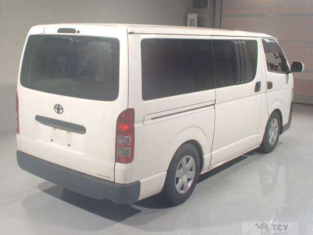 2011 Toyota Regiusace Van