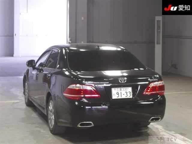 2011 Toyota Crown Royal Series