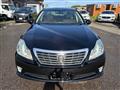 2011 Toyota Crown Royal Series
