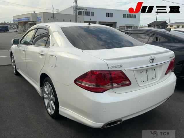 2009 Toyota Crown