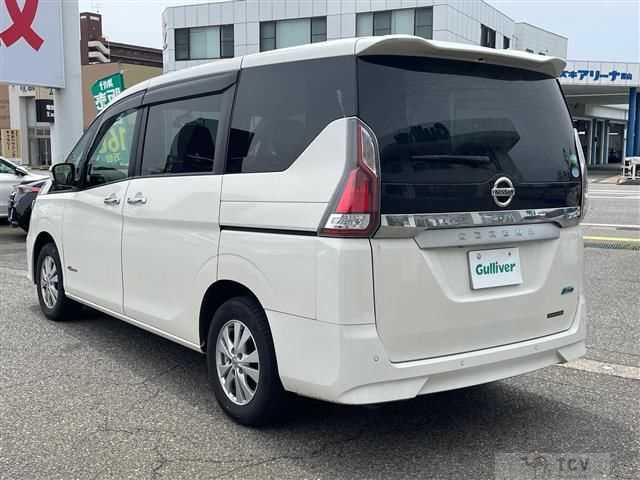 2017 Nissan Serena