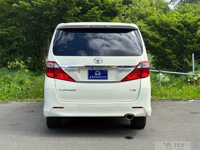 2012 Toyota Alphard