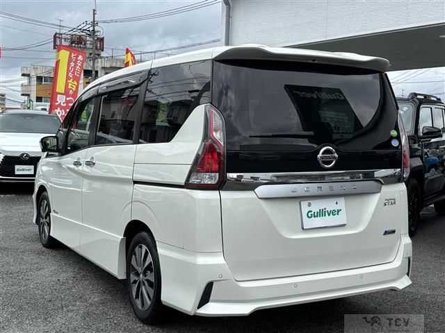 2017 Nissan Serena