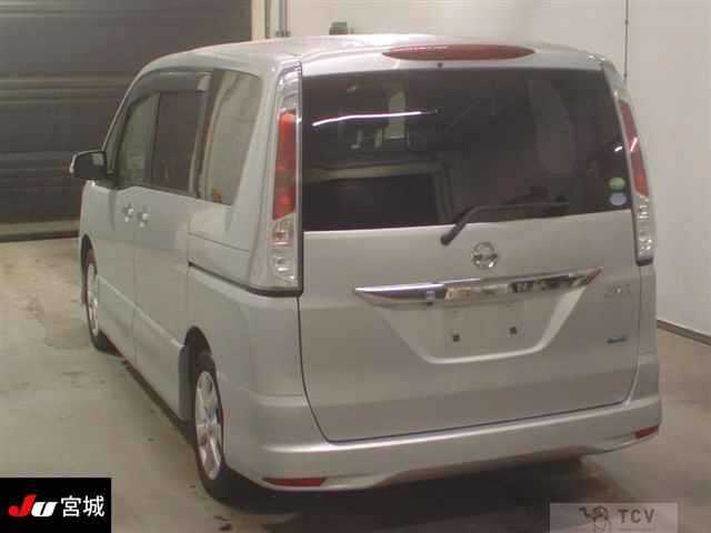 2012 Nissan Serena