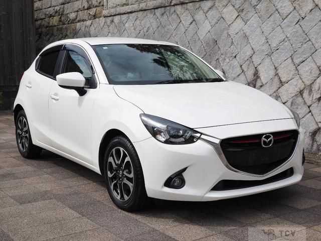 2014 Mazda Demio