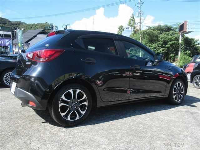 2015 Mazda Demio