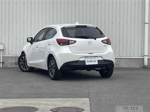 2016 Mazda Demio