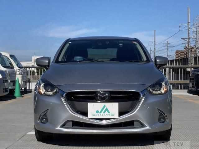 2017 Mazda Demio