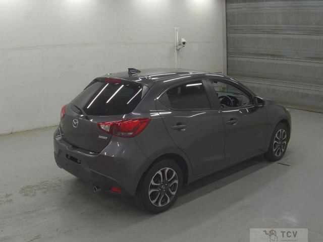 2018 Mazda Demio