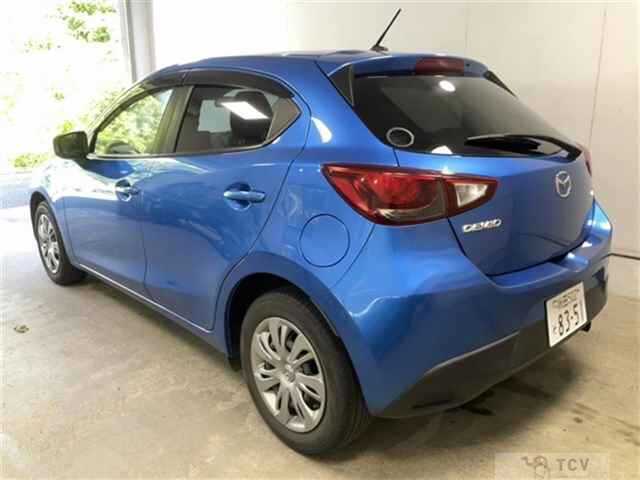 2016 Mazda Demio