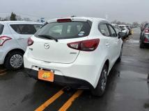 2016 Mazda Demio
