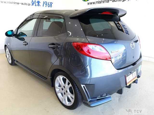 2011 Mazda Demio