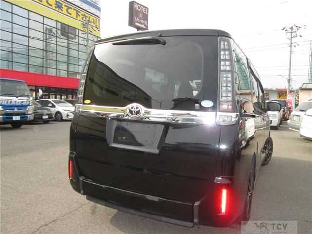 2014 Toyota Voxy