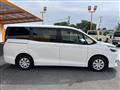 2016 Toyota Voxy