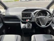 2016 Toyota Voxy