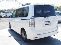2012 Toyota Voxy