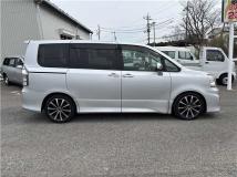 2011 Toyota Voxy