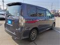 2010 Toyota Voxy
