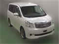 2013 Toyota Noah
