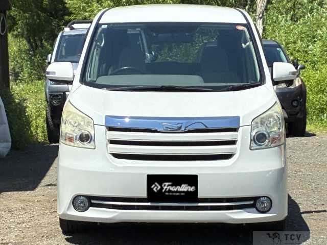 2008 Toyota Noah