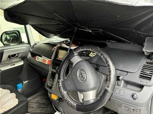 2010 Toyota Voxy