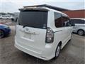 2007 Toyota Voxy