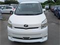2007 Toyota Voxy