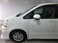 2010 Toyota Voxy