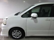2010 Toyota Voxy