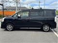 2013 Toyota Voxy