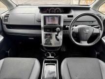 2013 Toyota Voxy