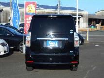 2011 Toyota Voxy