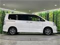 2013 Toyota Voxy