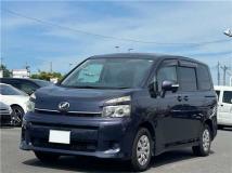 2013 Toyota Voxy