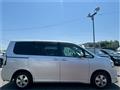 2007 Toyota Voxy