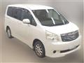 2013 Toyota Noah