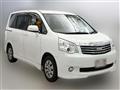 2013 Toyota Noah