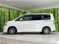2013 Toyota Voxy