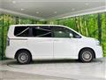 2013 Toyota Voxy