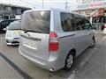 2007 Toyota Noah